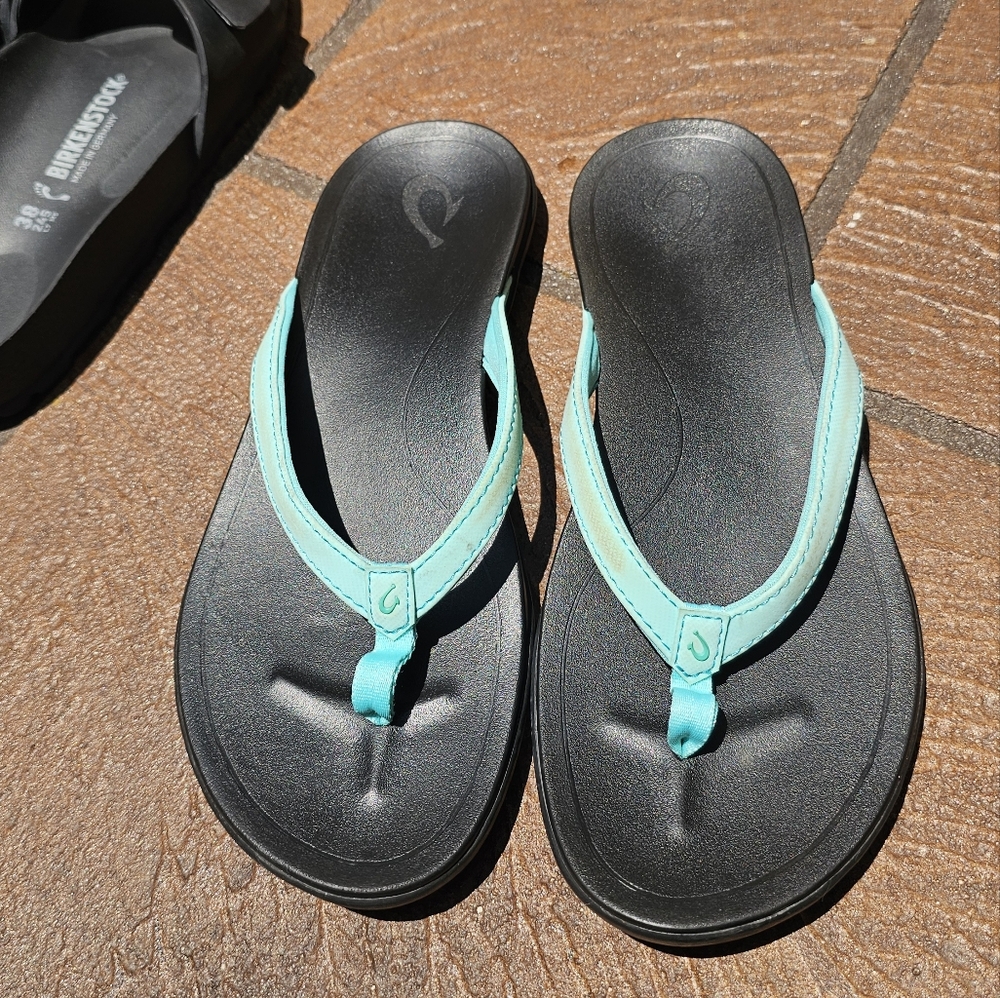 OluKai Black and Aqua Flats